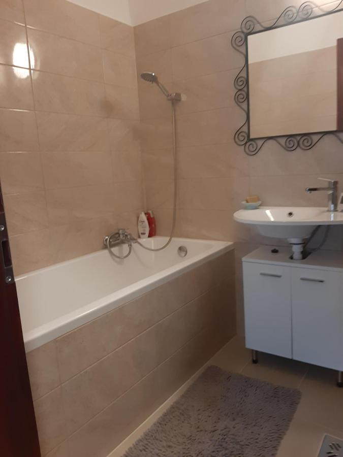 Megyeri Apartman Pócsmegyer 외부 사진