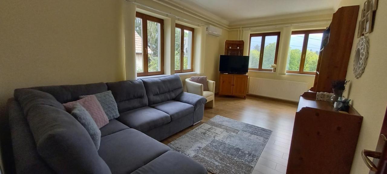 Megyeri Apartman Pócsmegyer 외부 사진